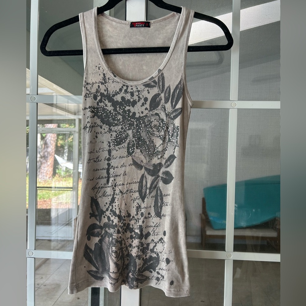 Sold- Tparty gray embellished graphic rose tank top
